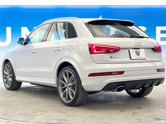 AUDI RS Q3 2016 Image 31
