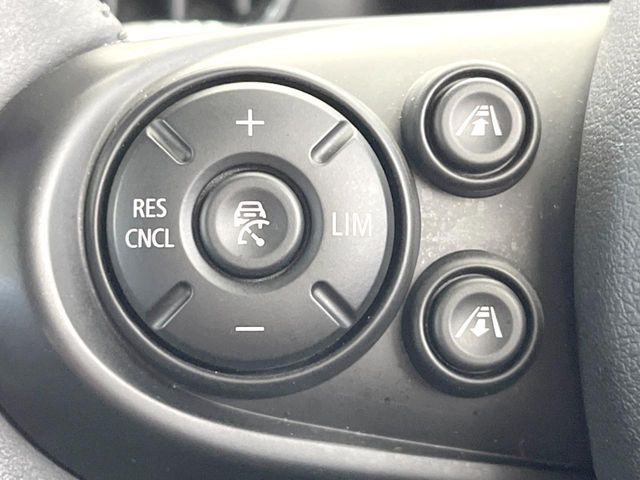 BMW MINI COOPER SD C 2019 Image 31