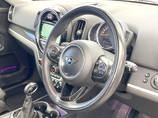 BMW MINI COOPER SD C 2019 Image 31