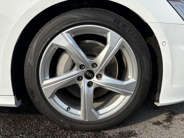 AUDI A6 AVANT 2023 Image 31