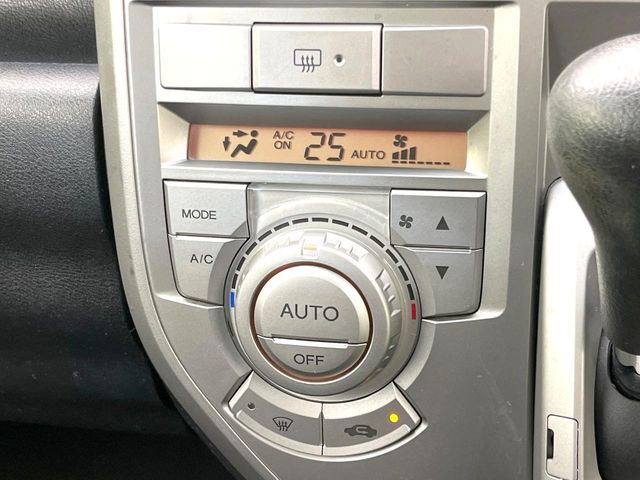 HONDA ZEST SPARK 2010 Image 31