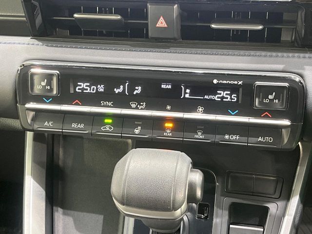 TOYOTA VOXY HYBRID 2023 Image 31