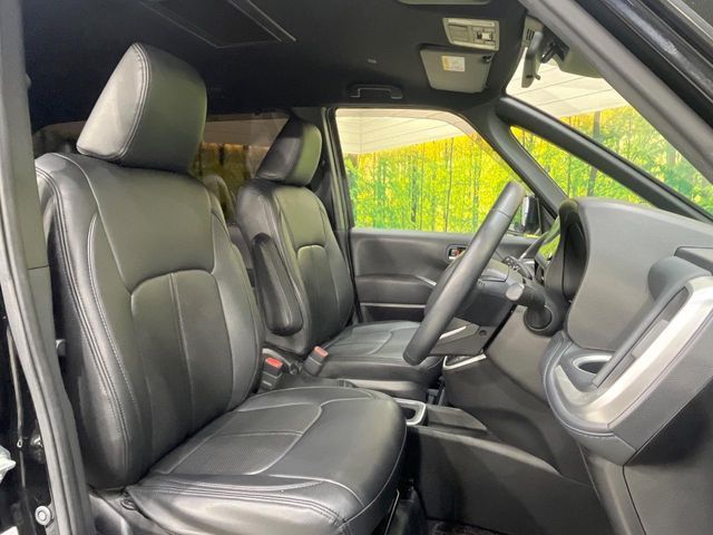 TOYOTA VOXY HYBRID 2023 Image 31