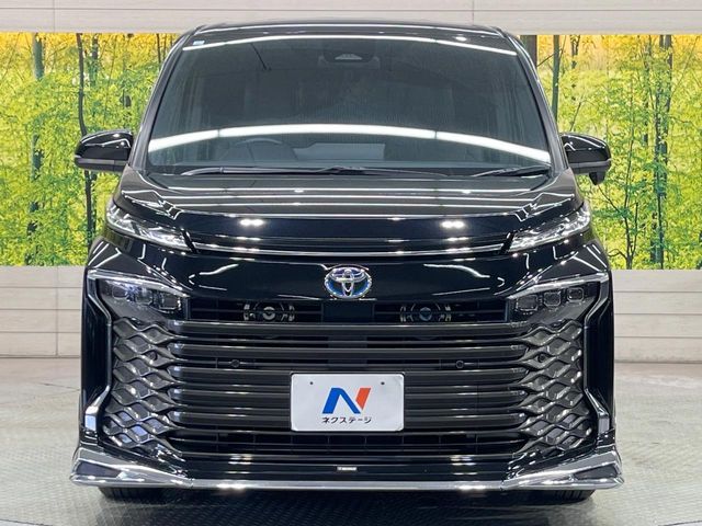 TOYOTA VOXY HYBRID 2023 Image 31