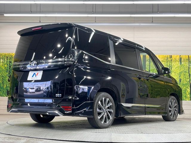 TOYOTA VOXY HYBRID 2023 Image 31