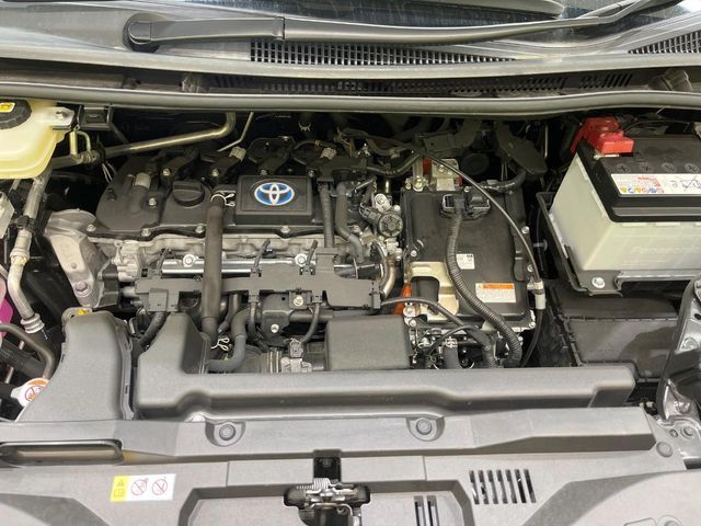 TOYOTA VOXY HYBRID 2023 Image 31