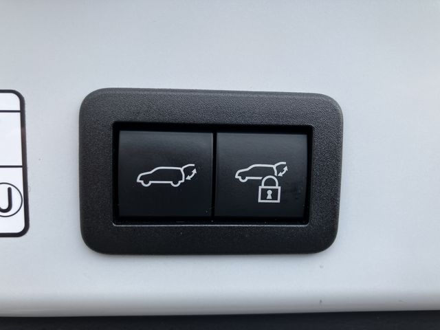 TOYOTA COROLLA CROSS HYBRID 2023 Image 31