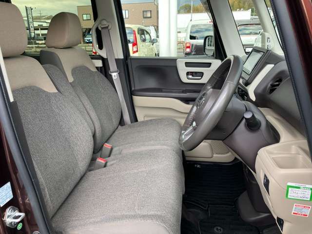 HONDA N BOX 2017 Image 31