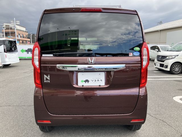 HONDA N BOX 2017 Image 31