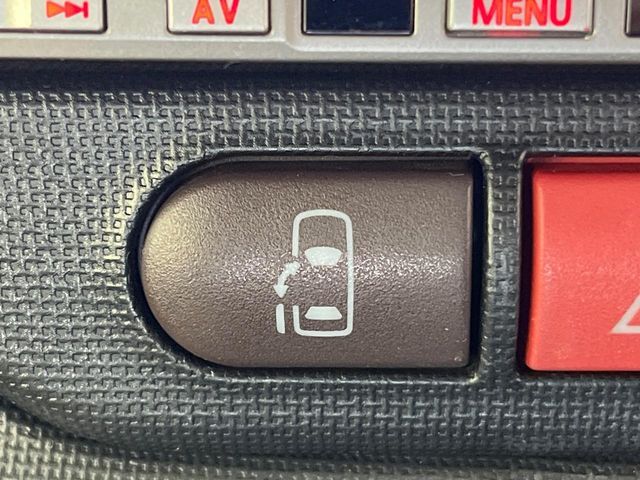 TOYOTA SPADE 2015 Image 31