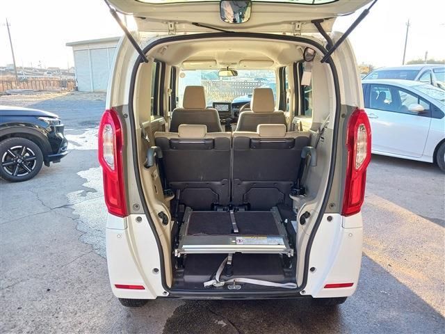 HONDA N BOX 4WD 2020 Image 31