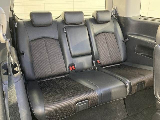 NISSAN ELGRAND 2015 Image 31