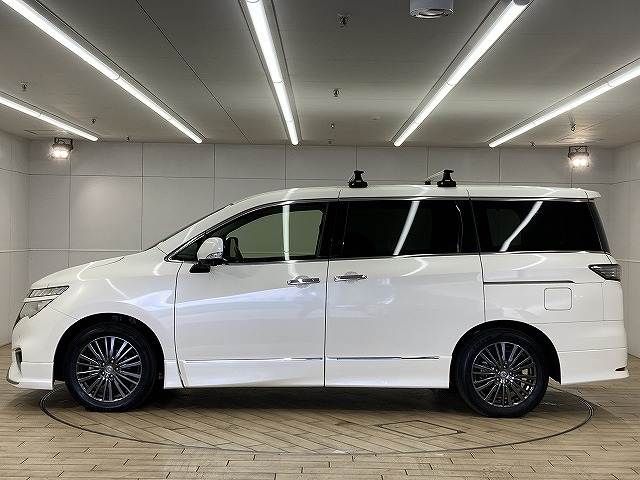 NISSAN ELGRAND 2015 Image 31