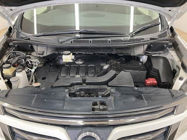 NISSAN ELGRAND 2015 Image 31