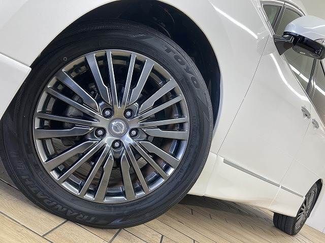 NISSAN ELGRAND 2015 Image 31