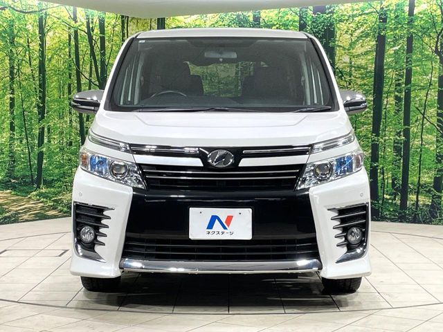 TOYOTA VOXY 2015 Image 31