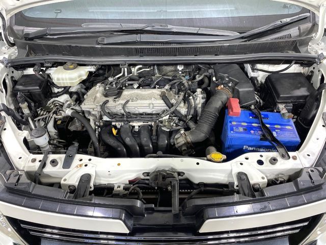 TOYOTA VOXY 2015 Image 31