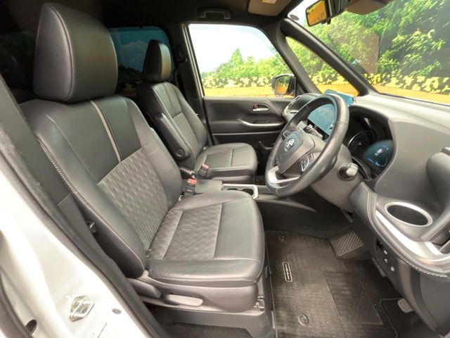 TOYOTA NOAH HYBRID 2022 Image 31