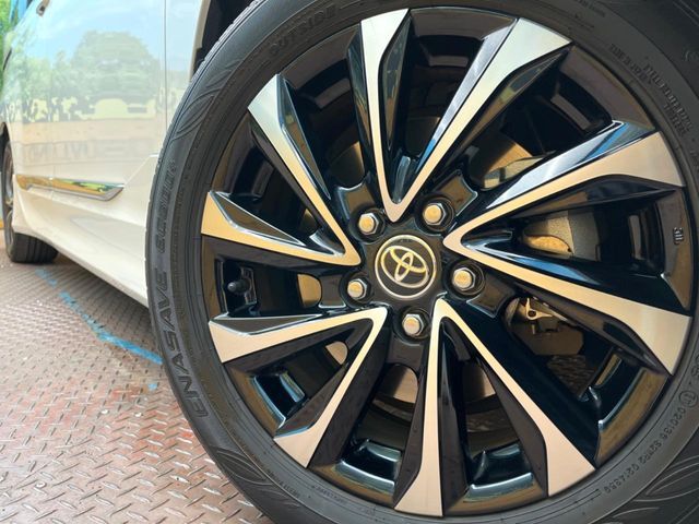 TOYOTA NOAH HYBRID 2022 Image 31