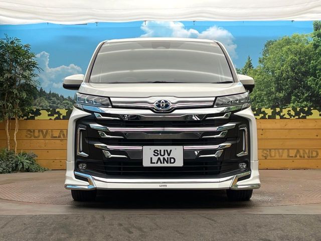 TOYOTA NOAH HYBRID 2022 Image 31