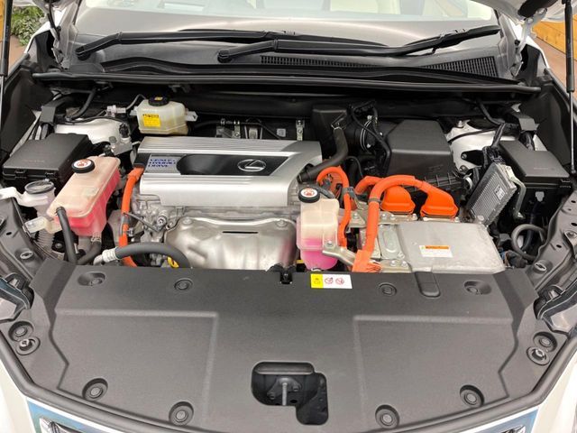 TOYOTA LEXUS NX300H 2017 Image 31