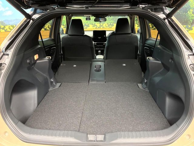 TOYOTA YARIS CROSS HYBRID 2024 Image 31