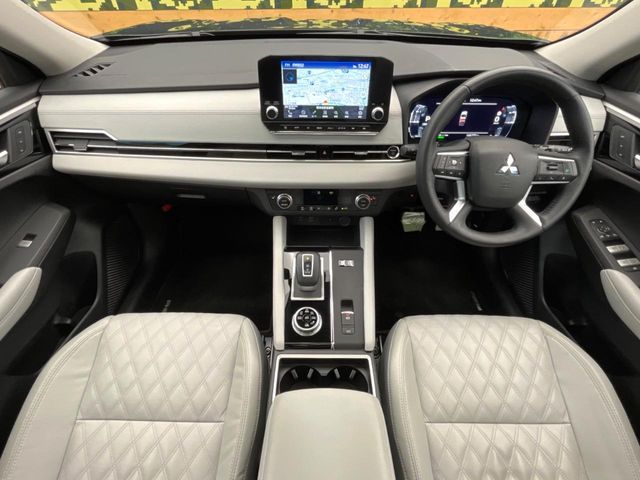 MITSUBISHI OUTLANDER PHEV 2022 Image 31