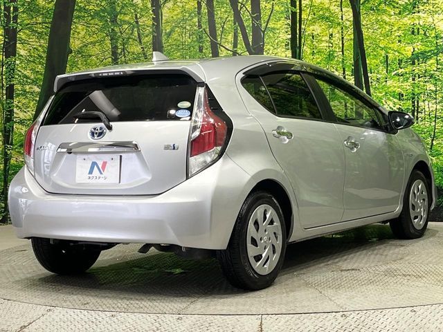 TOYOTA AQUA 2017 Image 31