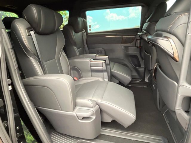 TOYOTA ALPHARD 2025 Image 31