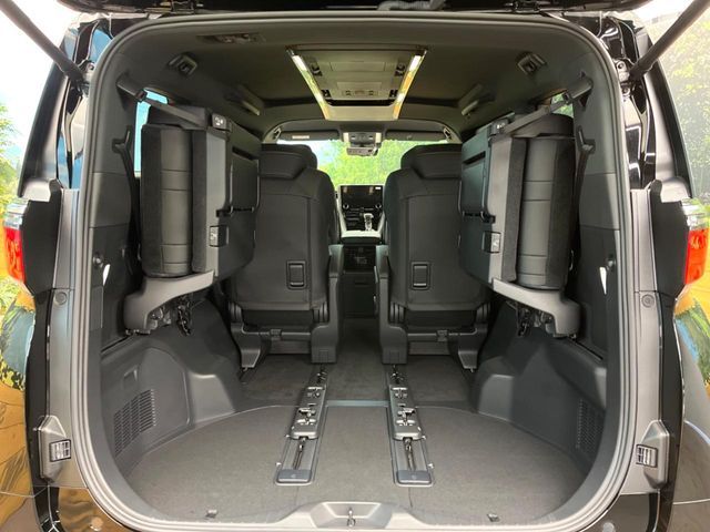 TOYOTA ALPHARD 2025 Image 31
