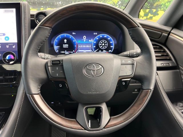 TOYOTA ALPHARD 2025 Image 31