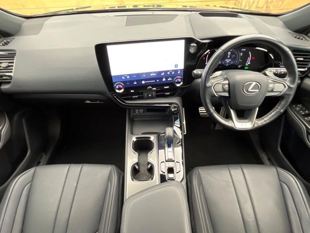 TOYOTA LEXUS NX350H 2022 Image 31