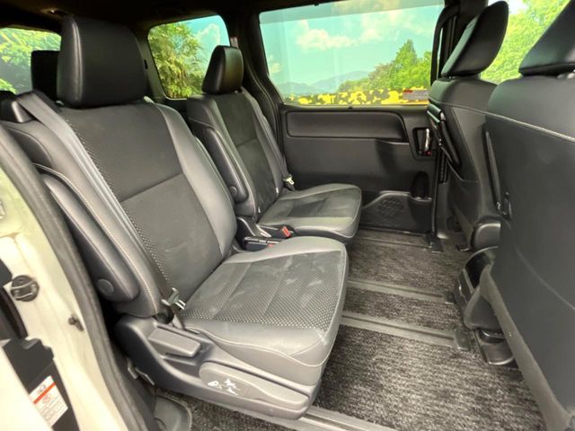 TOYOTA VOXY 2021 Image 31