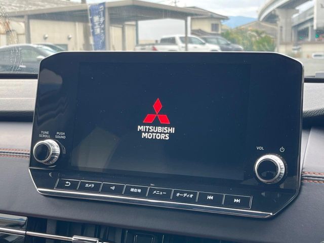 MITSUBISHI OUTLANDER PHEV 2023 Image 31