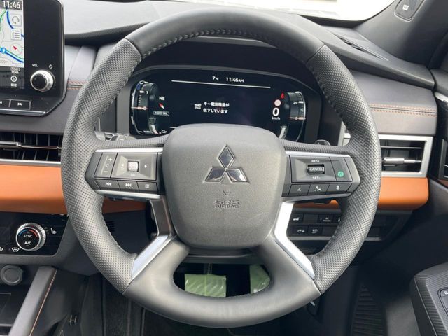 MITSUBISHI OUTLANDER PHEV 2023 Image 31