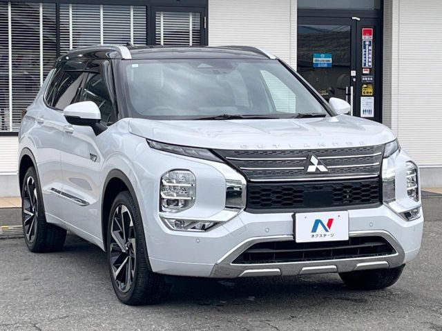 MITSUBISHI OUTLANDER PHEV 2023 Image 31