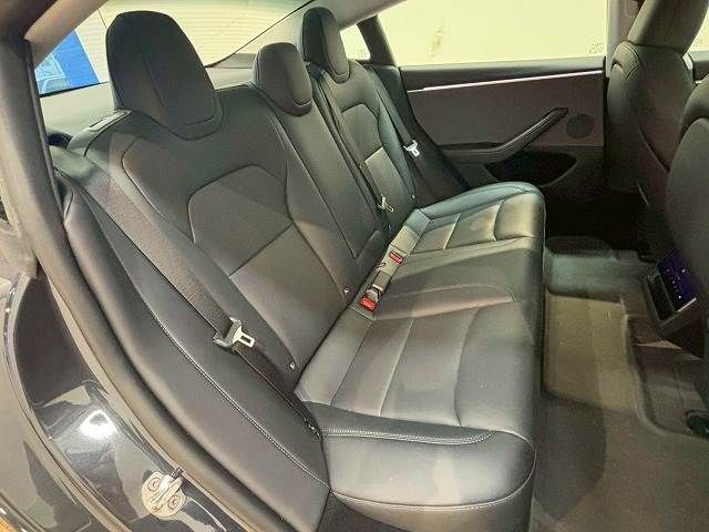 TESLA MODEL 3 2024 Image 31