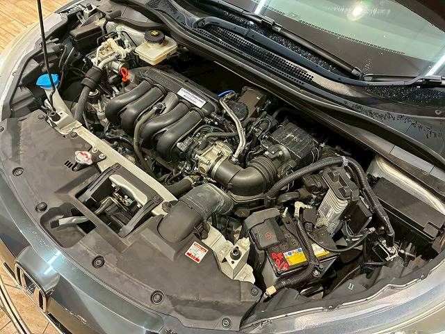 HONDA VEZEL HYBRID 2015 Image 31