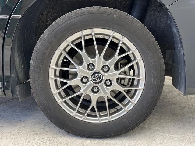 TOYOTA VOXY HYBRID 2017 Image 31