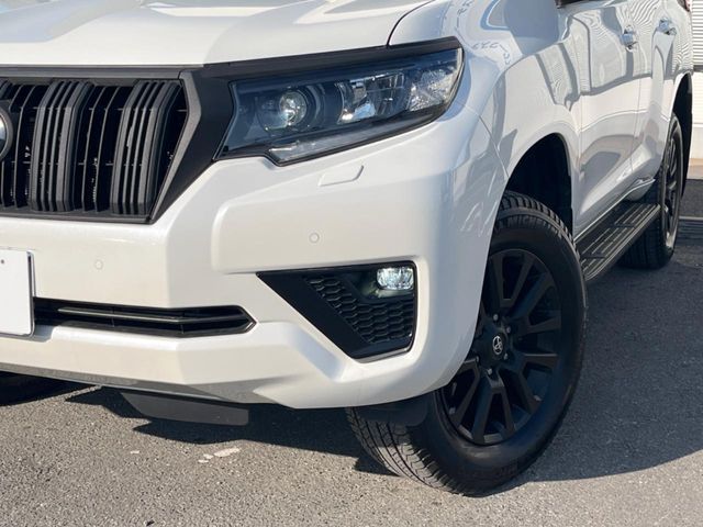 TOYOTA LANDCRUISER PRADO 2022 Image 31