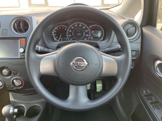 NISSAN NOTE 2013 Image 31