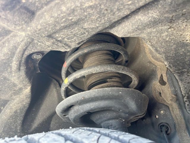 TOYOTA HARRIER 2WD 2024 Image 31