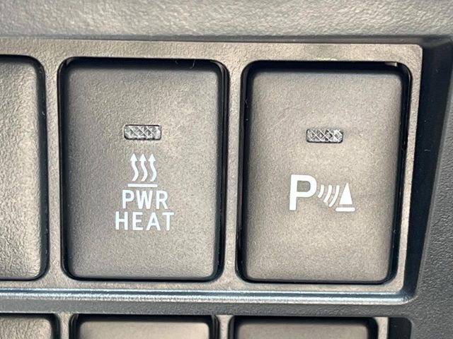 TOYOTA HILUX 4WD 2023 Image 31