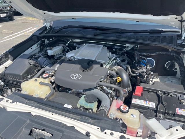 TOYOTA HILUX 4WD 2023 Image 31