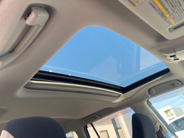 TOYOTA LANDCRUISER PRADO 2018 Image 31