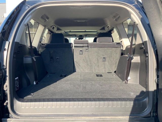 TOYOTA LANDCRUISER PRADO 2018 Image 31