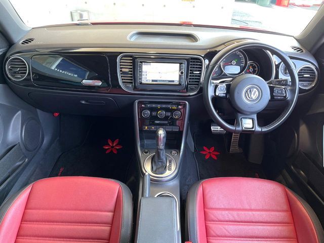 VOLKSWAGEN THE BEETL 2020 Image 31