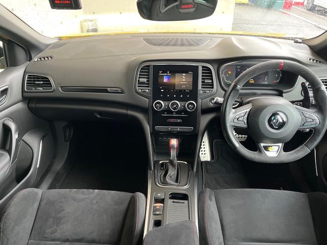 RENAULT MEGANE HATCH 2021 Image 31