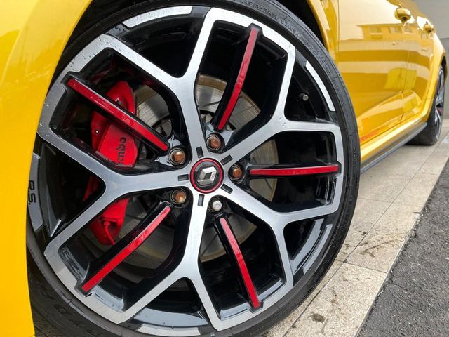 RENAULT MEGANE HATCH 2021 Image 31