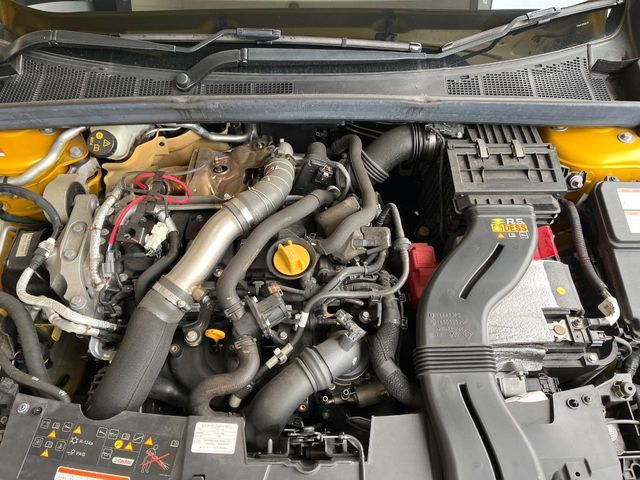 RENAULT MEGANE HATCH 2021 Image 31